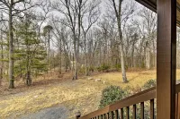 Cozy Winter Retreat Great Location and Pet Friendly - Kæledyr tilladt