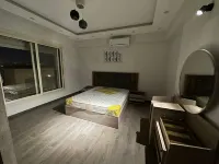 Charming 1-bedroom villa in fabulous Giza Governorate with AC, WiFi