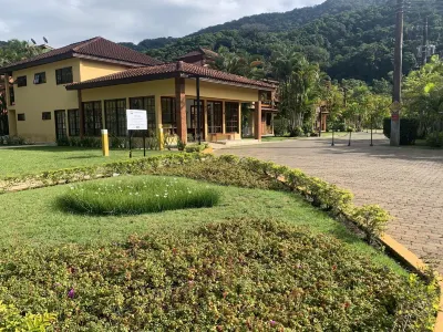 Village Maresias - Canto do Moreira, 50m da Praia Hotels near Bendita Feirinha