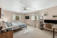 Private Secluded House on 12 acres, Nature Forest Retreat in Amherst, Wisconsin