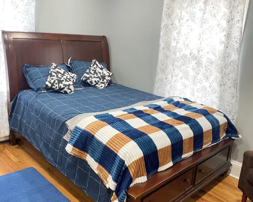 3bedroom apartment in Teaneck with AC, WiFi, 12 miles from Times Square NYC. Hotels in Teaneck