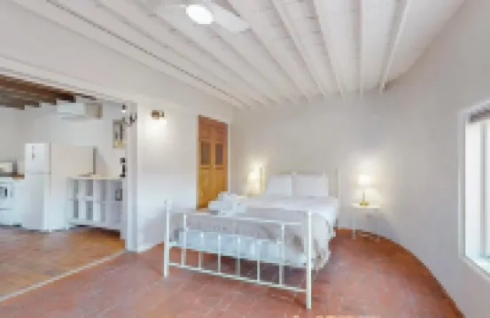 Authentic adobe casita minutes from Old Town