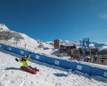 3 P. Spacious Completely renovated. Breathtaking view - Ski on foot 50 m