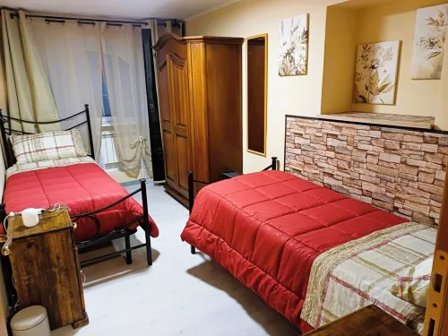 Rome Termini in 25 minutes without stress. Comfort and Relaxation for families and groups Hotels in Zagarolo