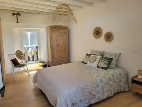 Le Clos de l'Amandier - Village house 10 minutes from the Avignon Festival