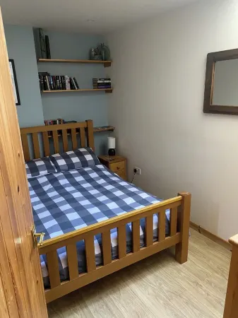 Charming in the heart of Stromness Pet friendly Saturday Arrival and Departure