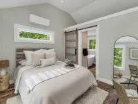 In the Trees - NH w/ Lake Access Hotels in Wakefield