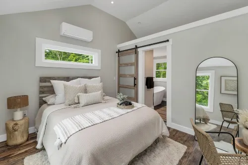 In the Trees - NH w/ Lake Access 웨이크필드 호텔