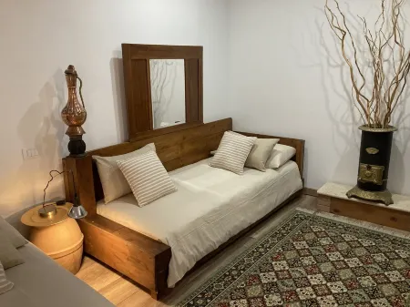 Entire apartment in the heart of Tuscany, between Val di Chiana and Val d'Orcia.