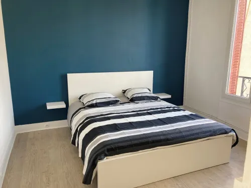 Beautiful house with terrace 10 minutes by train from Paris and 6 minutes walk from the station. Hoteles en Colombes