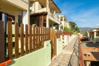 BIANCOMARE HOUSE Spiaggia di Punta Molentis附近的飯店