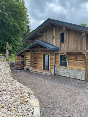 Chalet 5 Personnes - Jaccuzi - Sauna - Étang Privée La Cabane à Sucre