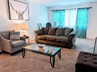 OpulentUrban Retreat: Luxe Living Hotels in Elk Grove Township