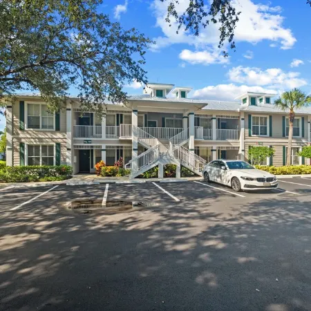 Greenlinks in Lely Resort! A Perfect Golfing Get Away in Lely Resort!