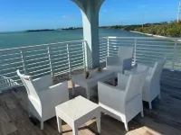 Oceanfront Oasis 3-bedroom house on private Island. Marathon FL