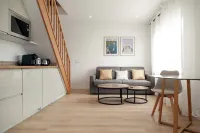 Nouveau Duplex a 1 Minute du RER B فنادق في Antony