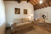 Holiday Apartment Tuscany, Ancient Farm, Nature, Swimming Pool, 4 Guests Hotels in Montemurlo