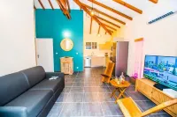 One of a kind! Superb villa, swimming pool, jacuzzi, sauna, open-air shower