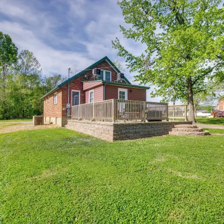 Downtown Hermann Vacation Home Near Wineries!