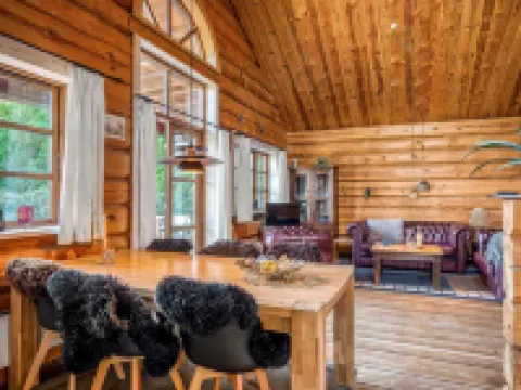 "Stamen" - 200m from the Sea