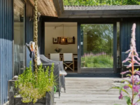 "Lasse" - 1.5km from the Sea