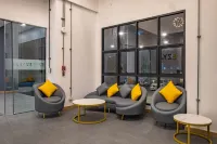 EZY Inn - parking