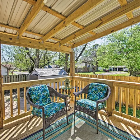 Renovated Carnegie Cottage - Walk to Dtwn!