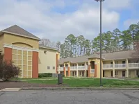 Suburban Studios Raleigh - Crabtree Valley Hotels in Raleigh