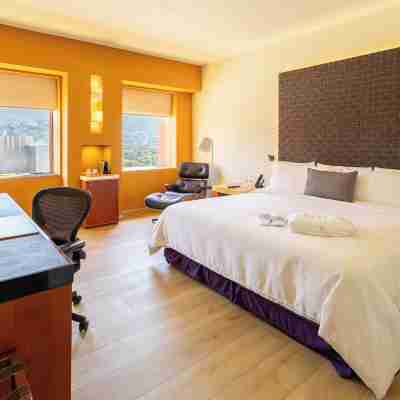 Camino Real Monterrey Rooms