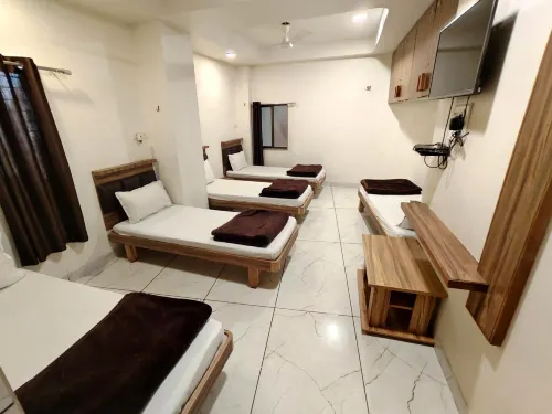 Hotel Milan 사크히지 호텔