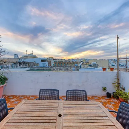 St James the Traditional 4-Bed Townhouse in Sliema