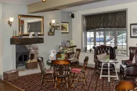 Balfour Arms Hotels in Newton Poppleford