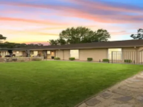 Granite Bay Getaway - Relaxing oasis with Jacuzzi. Hotels in Granite Bay