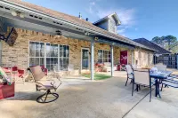 Starkville Vacation Rental ~ 2 Mi to MSU! - parking