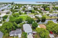 Waterfront home with Gulf access, come stay at “El Logrado” at the Gulf