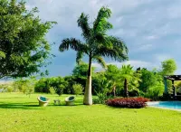 Sunbirds Chobe Hotel - Pool