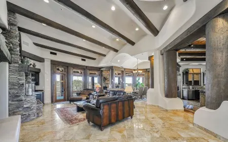 Sonoran Desert Retreat - Quiet, Gated, Custom home with Incredible SUNSETS !