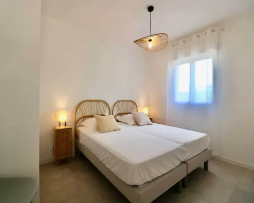 Bright House - AC - 2Br-4P - Gassin 加桑住宿飯店
