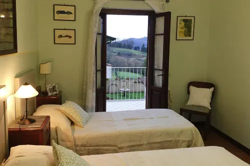 Villa in Camaiore with Panoramic Mountain Views