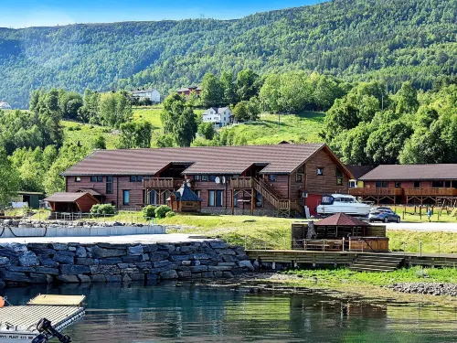 10 person holiday home in EIDSVÅG - プール
