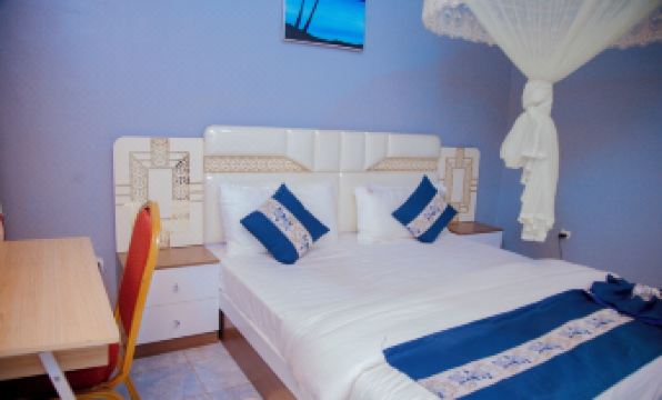 Best Inn Motel Musinguzi Frank