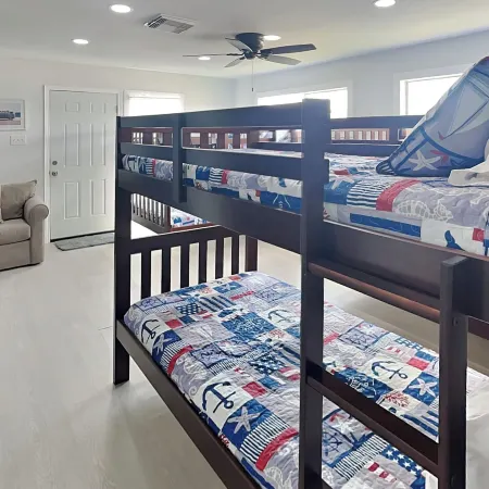 Surfside Casa de Playa by Ryson Vacation Rentals