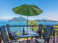 Holiday Home by Lake Maggiore with Pool - 2 stelle
