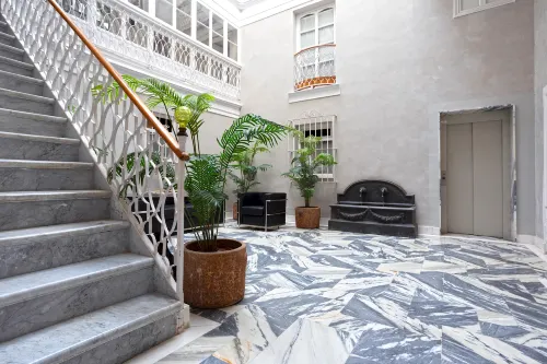 Genteel Home Plaza de España II - 3 ดาว