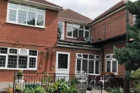 House - Sleeps 2 - Patio - Parking