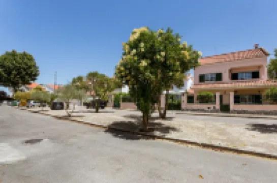 GuestReady - Superb house w/ garden & patio