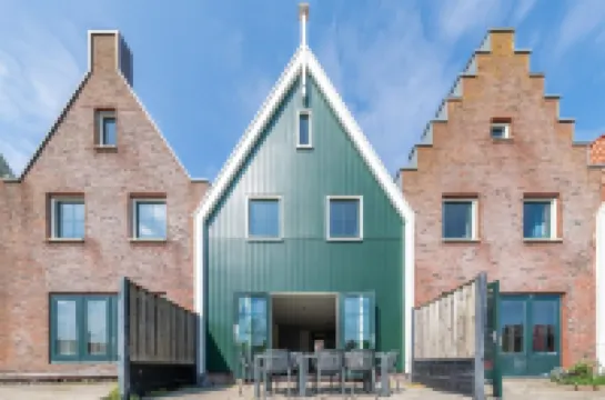 Pet-Friendly Garden Getaway