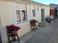 Relaxing Garden Retreat in Dax