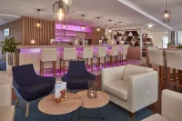 ฮอลิเดย์ อินน์ เอ็กซ์เพรส เมอร์ซิก บาย IHG - ที่มีบาร์