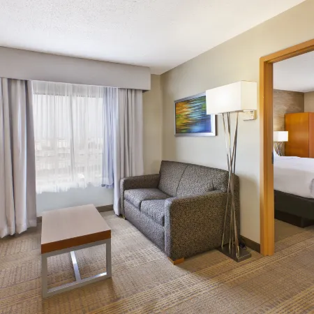 Holiday Inn & Suites BOLINGBROOK by IHG